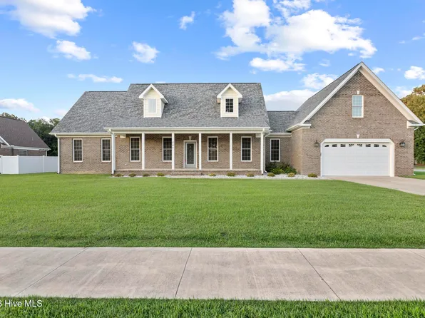 407 King Richard Court, Jacksonville, NC 28546