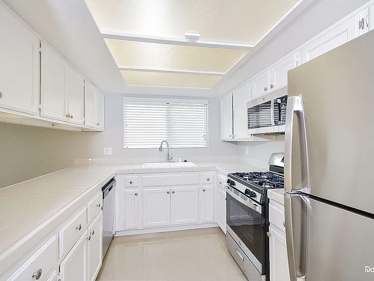 6608 Chardonay Way — Photo 3