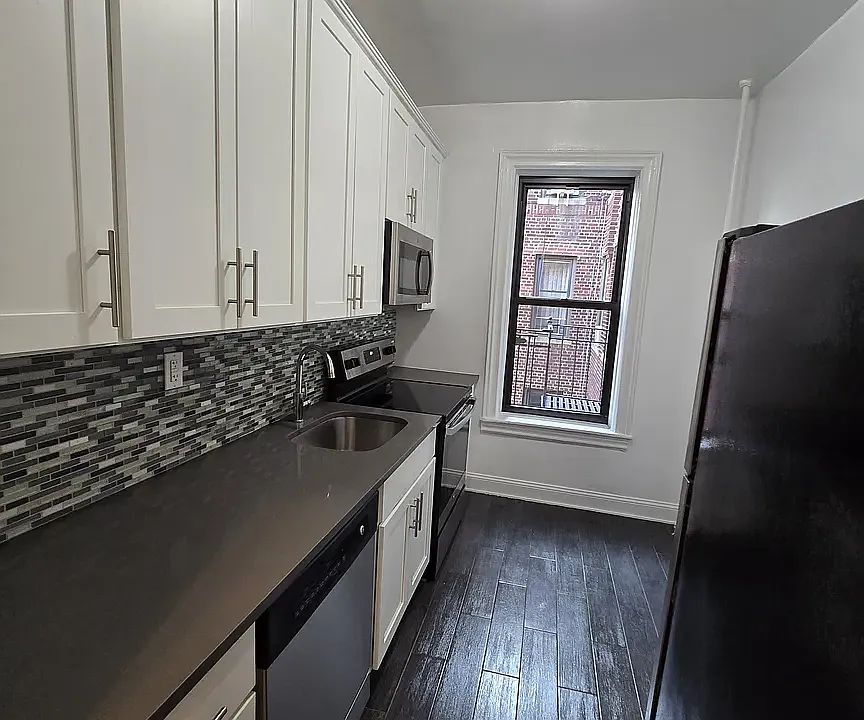 250 Ocean Pkwy #5E