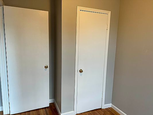 4th image of 112 E 103rd St APT 27
