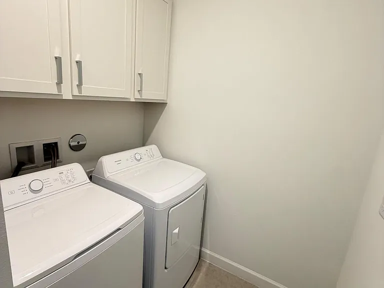 10676 NW Wilgrove Ln — Photo 13