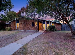 2105 Victoria Rd, Carrollton, TX 75007