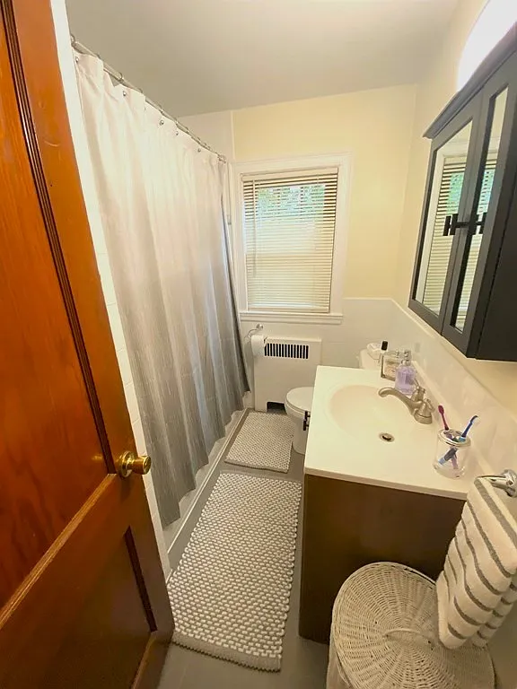 2 bed, 850 sqft, $2,000 — Photo 2