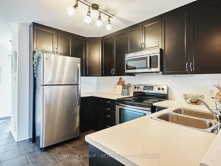 2625 Longfields Dr — Photo 7