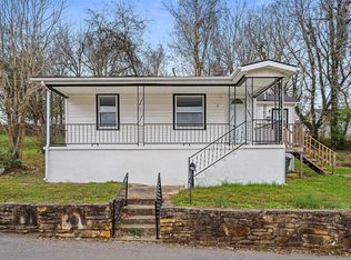 17 Emma L Officer St, Sparta, TN 38583