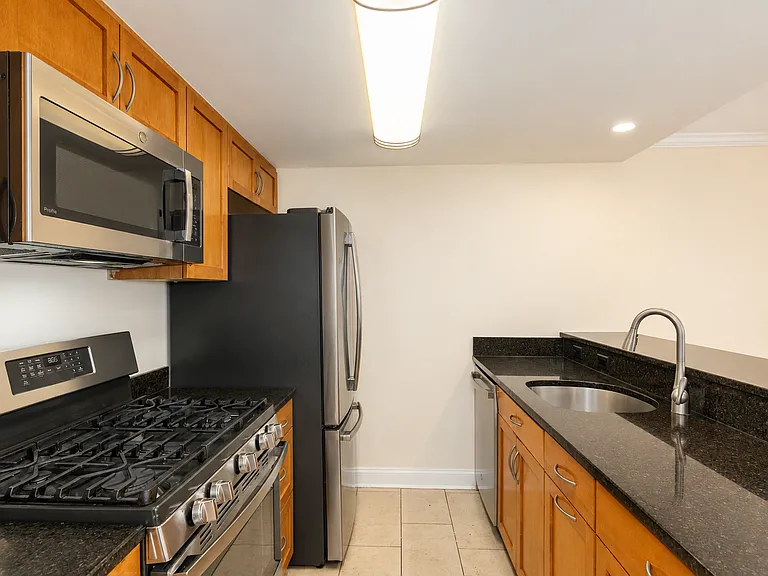 174 Sherman Rd — Photo 5