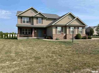 801 Thornridge Dr, Morton, IL