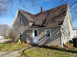 110 N Main St, Crawfordsville, IA 52621