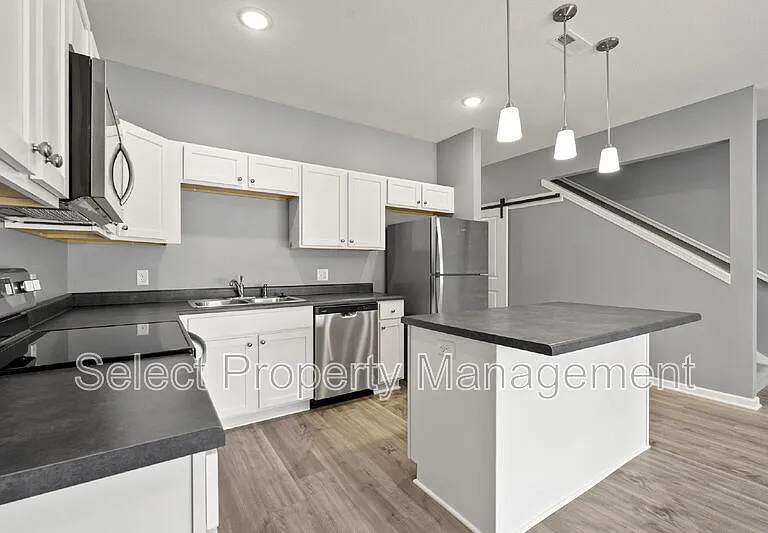 7079 Homestead Rd — Photo 14