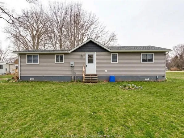 51 Klies Beach Rd, Essex, ON N0R 1G0