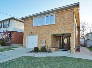 327 Woodbine Ave, Staten Island, NY