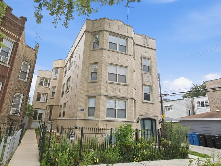2619 N Harding Ave #3 — Photo 1