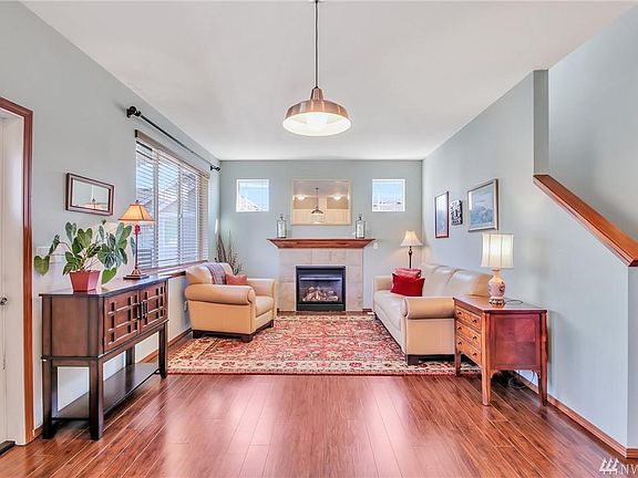 4th image of 520 Yauger Way NW #D
