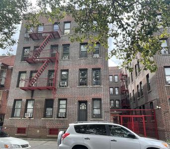 40-16 73 Street #D5, Queens, NY, 11377