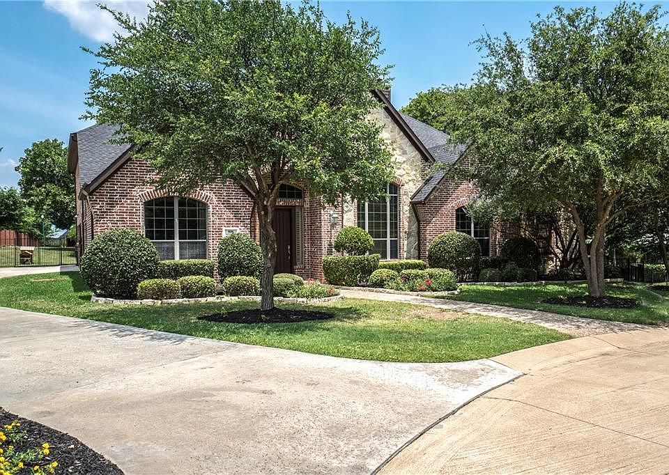 1st image of 806 Jennifer Ct