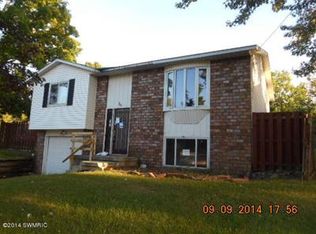 701 W May St, Belding, MI 48809