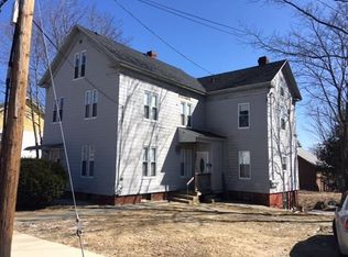 27 Pleasant St, Winchendon, MA 01475