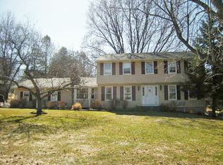 114 Stonecrest Dr, Manlius, NY 13104