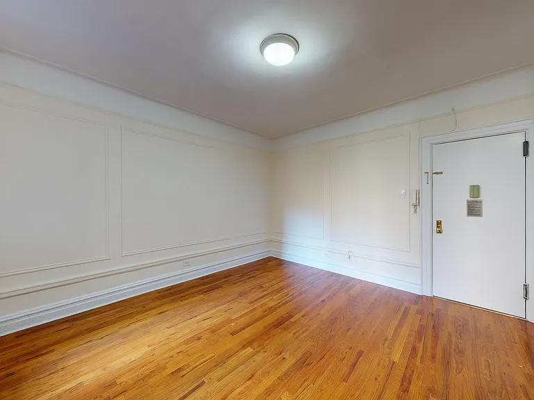 605 W 170th St #2L — Photo 5