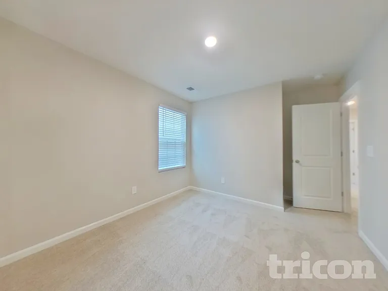 1423 Penrith Ct — Photo 19