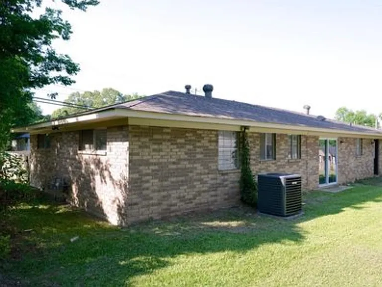 1125 N Martin Luther King Jr Rd — Photo 15