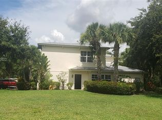 2700 Creekside Dr, Fort Pierce, FL 34981