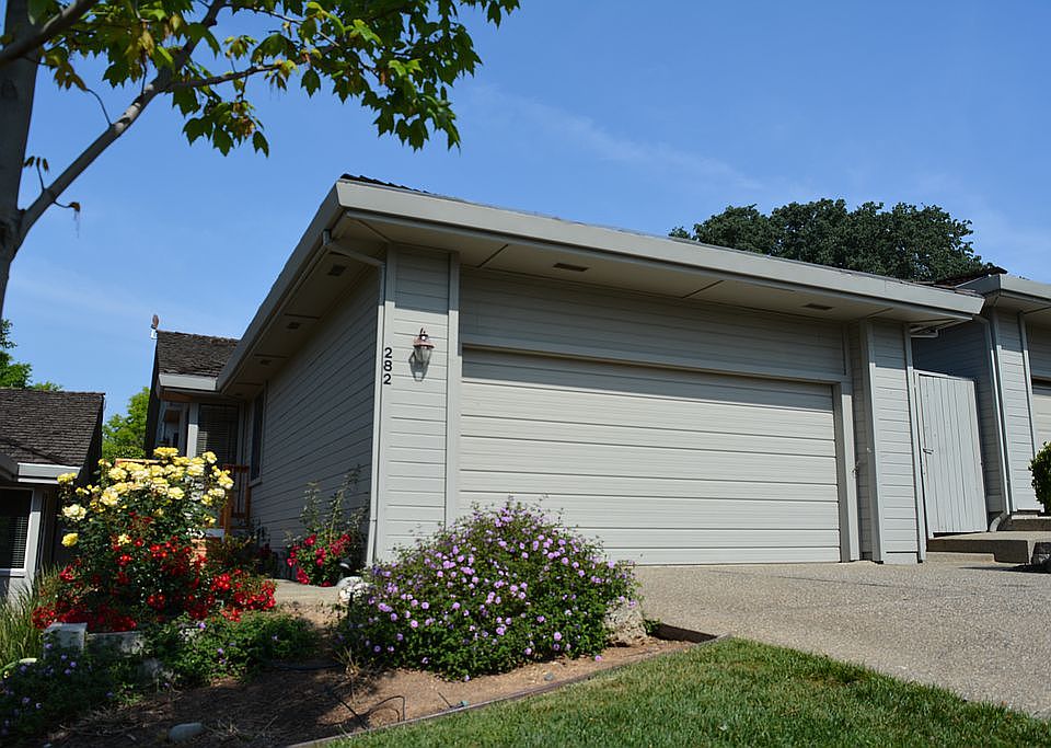1st image of 282 Spyglass Ct