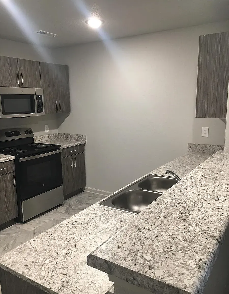 Glen Rock Hills Luxury Apartments — Photo 3