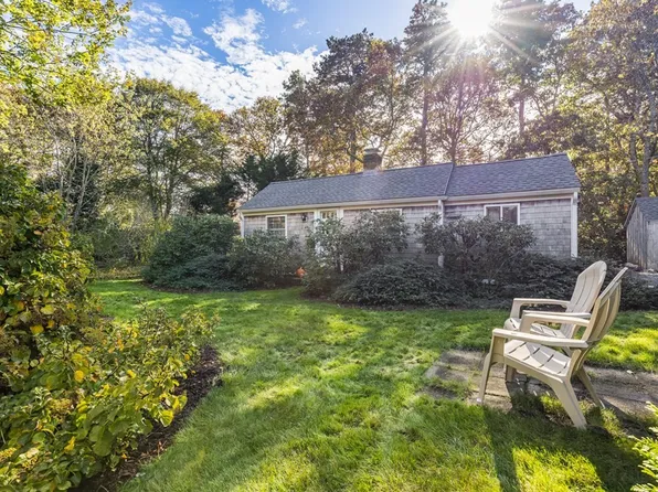 384-384A N Dennis Rd, Yarmouth Pt, MA 02675