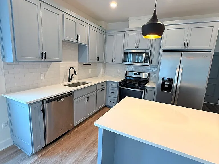 1327 N. Bronough St. — Photo 16