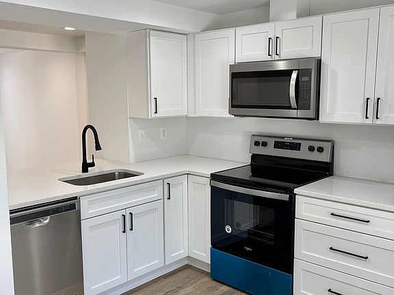 Kitchen with Stainless steel appliances