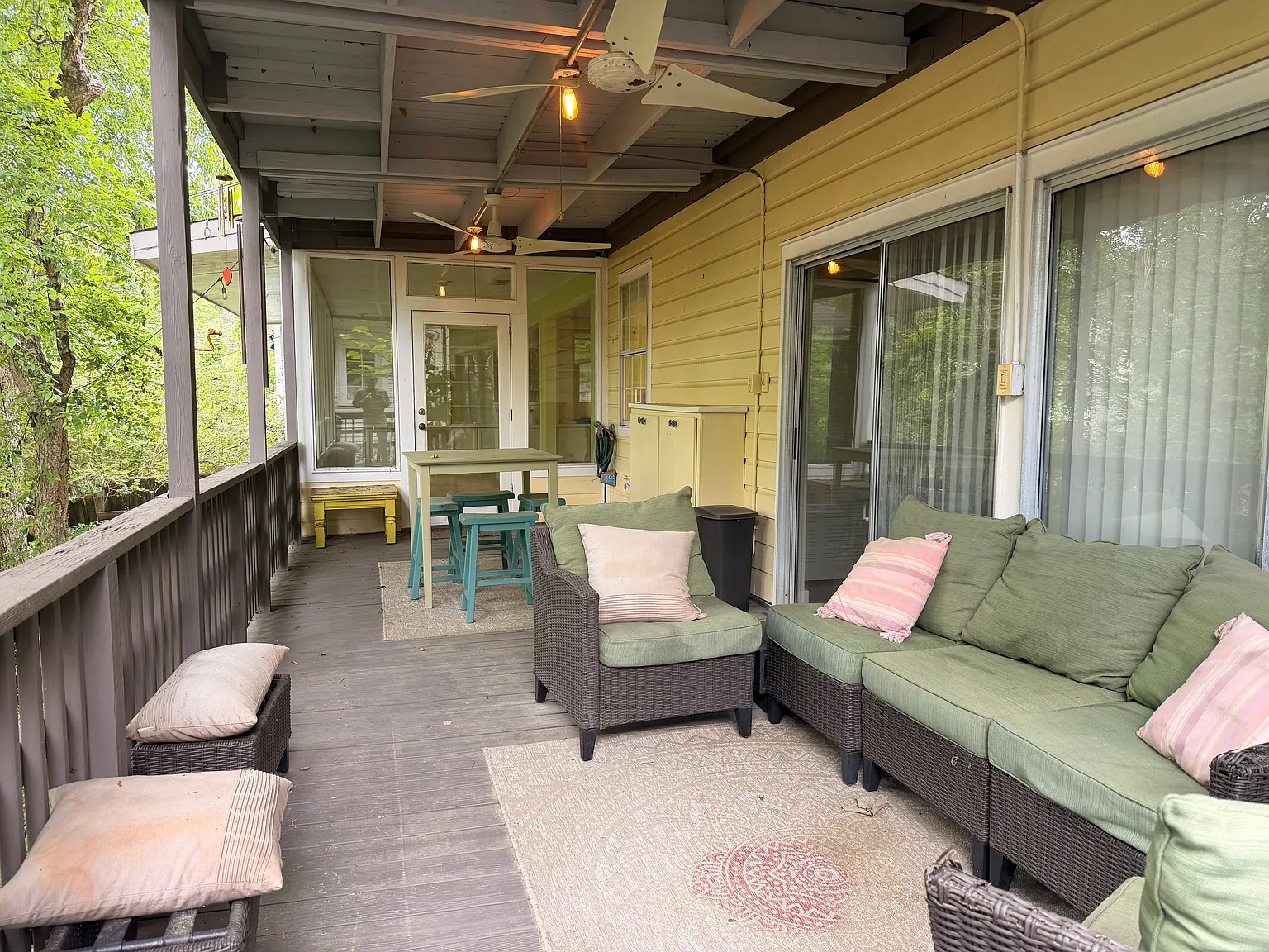 2 bed, 1800 sqft, $1,950 — Photo 4