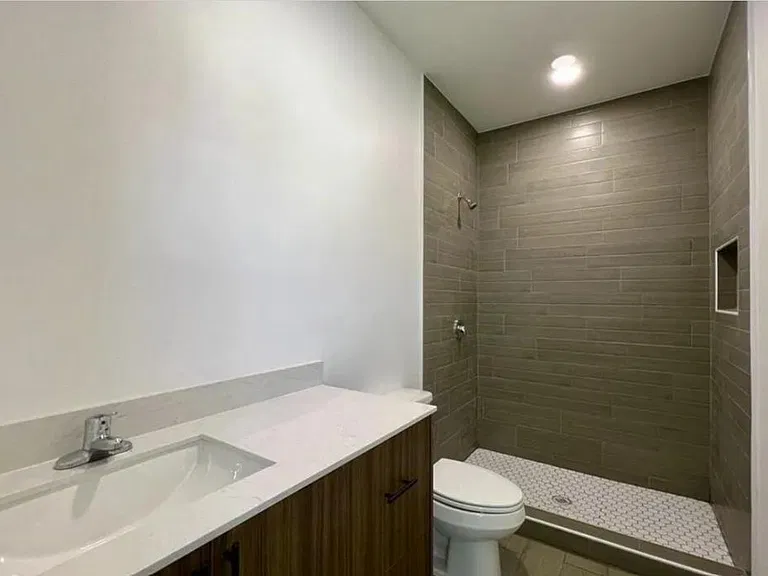 546 North Ave #D — Photo 6