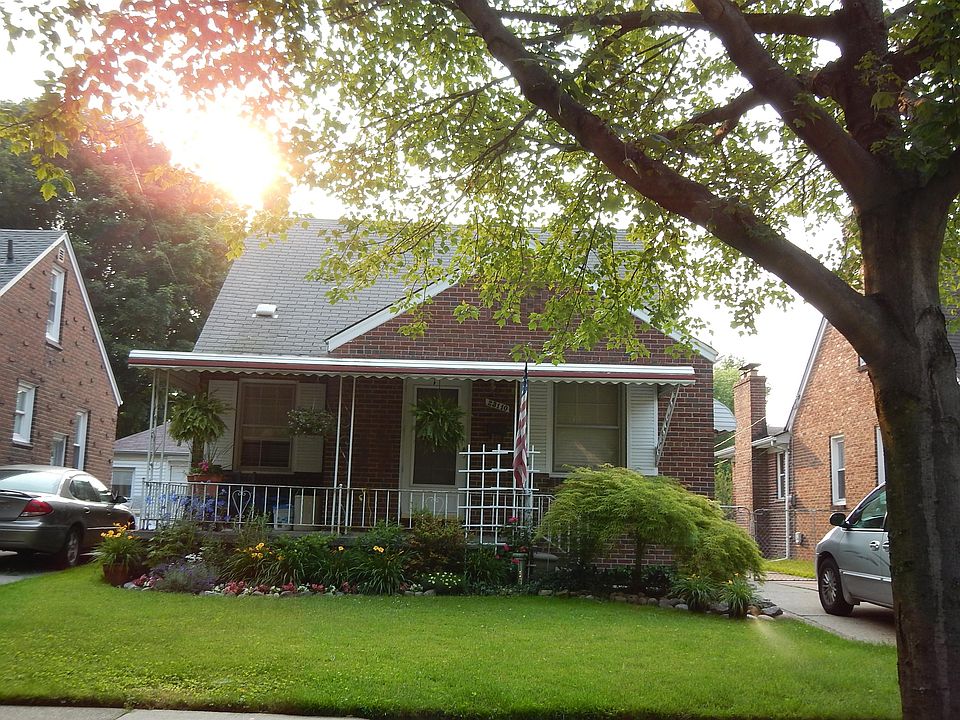 1st image of 23110 Firwood Ave