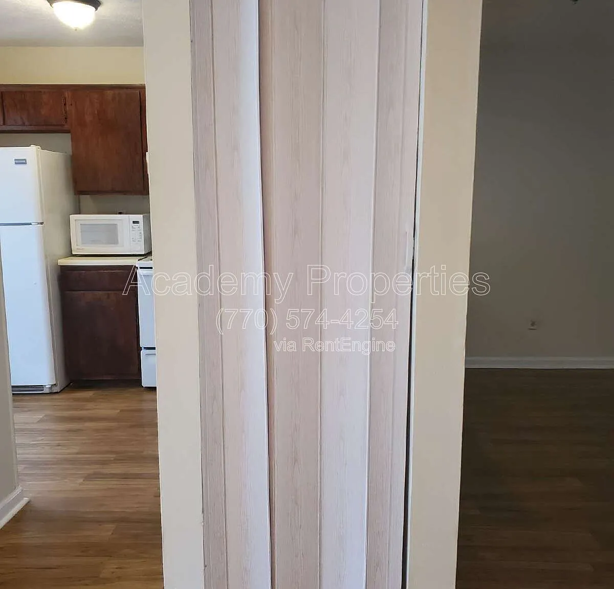 2 bed, 2.0 bath, $1,395 — Photo 4
