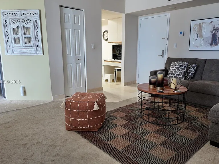 3600 Mystic Pointe Dr #1111 — Photo 10