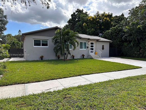 3rd image of 6040 NW 40th St