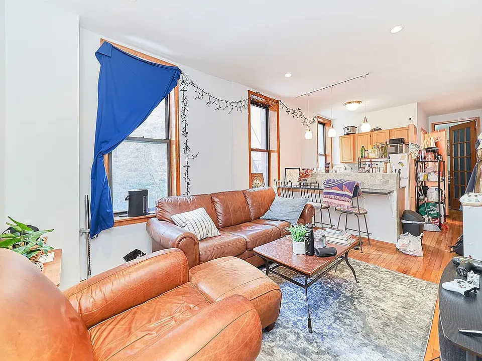 501 W 43rd St #2S