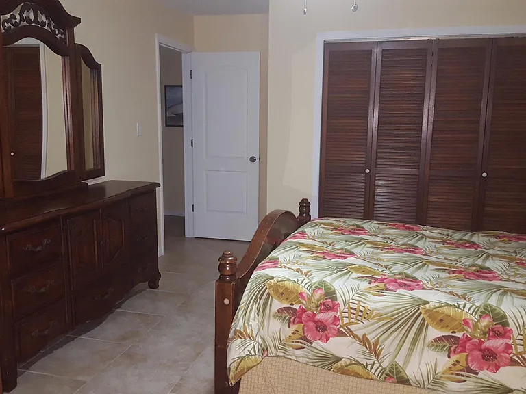 2490 Mockingbird St — Photo 18