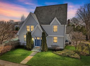 385 Oldfield Rd, Fairfield, CT 06824