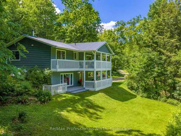 1032 Bradley Rd, Muskoka Lakes, ON P1P 1R2