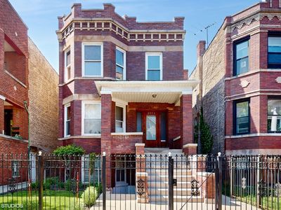 3072 N Haussen Ct, Chicago, IL, 60618
