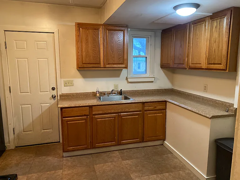 80 Coventry Ave #78 — Photo 4