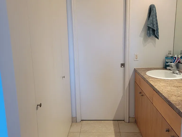 7441 Wayne Ave #8R — Photo 12