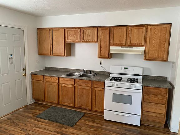 3rd image of 3401 Texas St