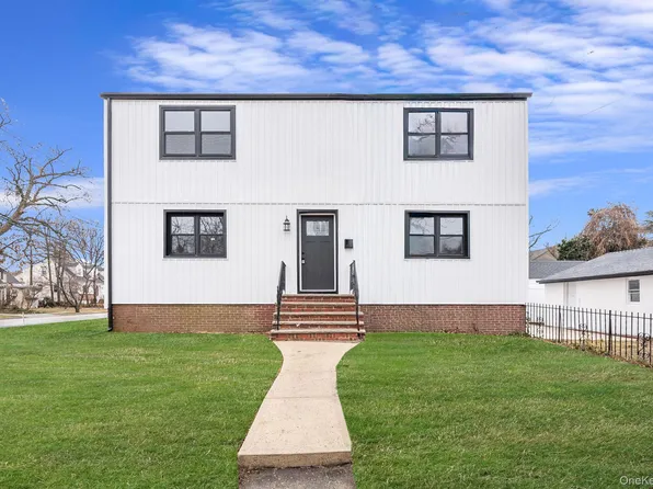 125 Boden Avenue, Valley Stream, NY 11580