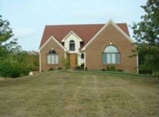 1016 Par Dr, Lawrenceburg, KY 40342