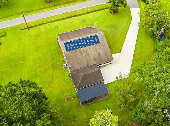 3rd image of 224 Fernwood Dr
