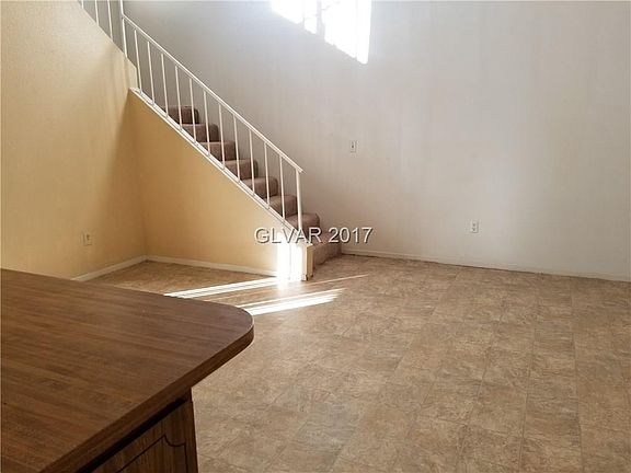 2nd image of 1132 Willow Tree Dr Unit B