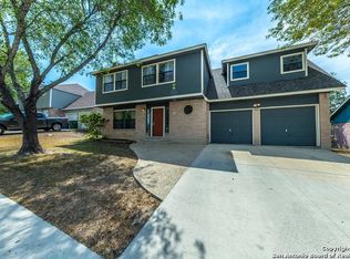 11622 Old Hills Ln, San Antonio, TX 78251